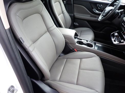 New 2025 Lincoln Corsair Reserve w/ Jet Appearance Package image 31