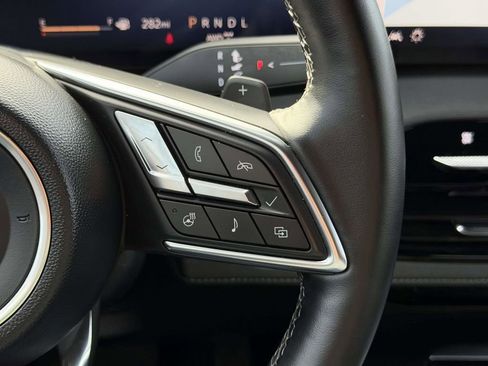 Used 2025 Buick Enclave Preferred image 11