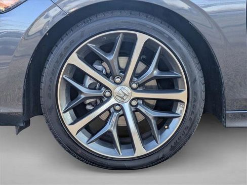 Used 2024 Honda Civic Touring image 25