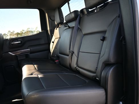 Used 2019 Chevrolet Silverado 1500 LTZ w/ LTZ Convenience Package image 32
