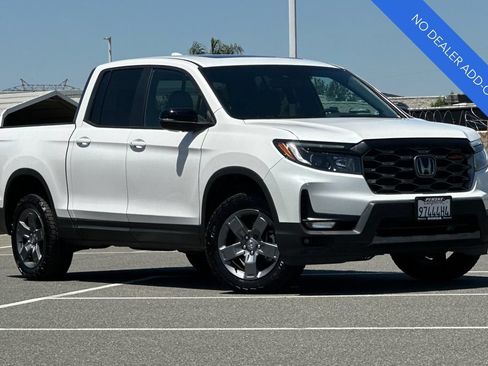 Certified 2024 Honda Ridgeline TrailSport image 2