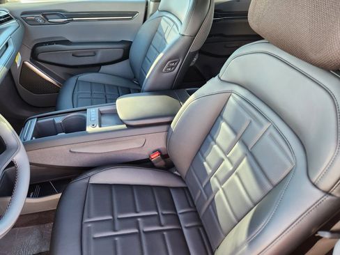 New 2026 Kia EV9 Land image 8