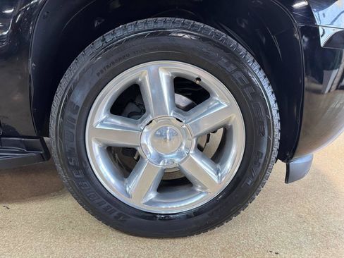 Used 2009 Chevrolet Tahoe LTZ RWD image 46