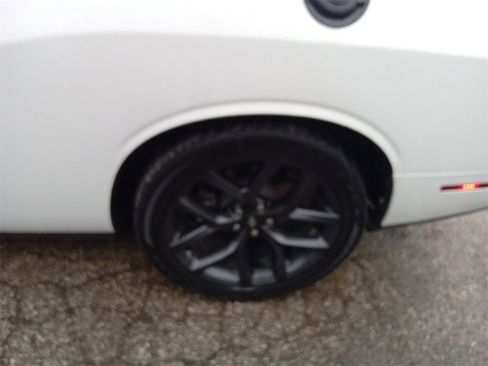 Used 2023 Dodge Challenger R/T w/ Blacktop Package image 26