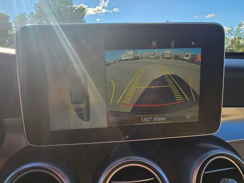 Used 2018 Mercedes-Benz GLC 300 4MATIC image 23