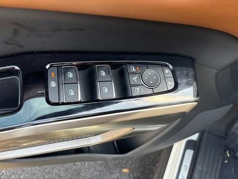 Used 2023 Nissan Pathfinder Platinum AWD/4WD image 36