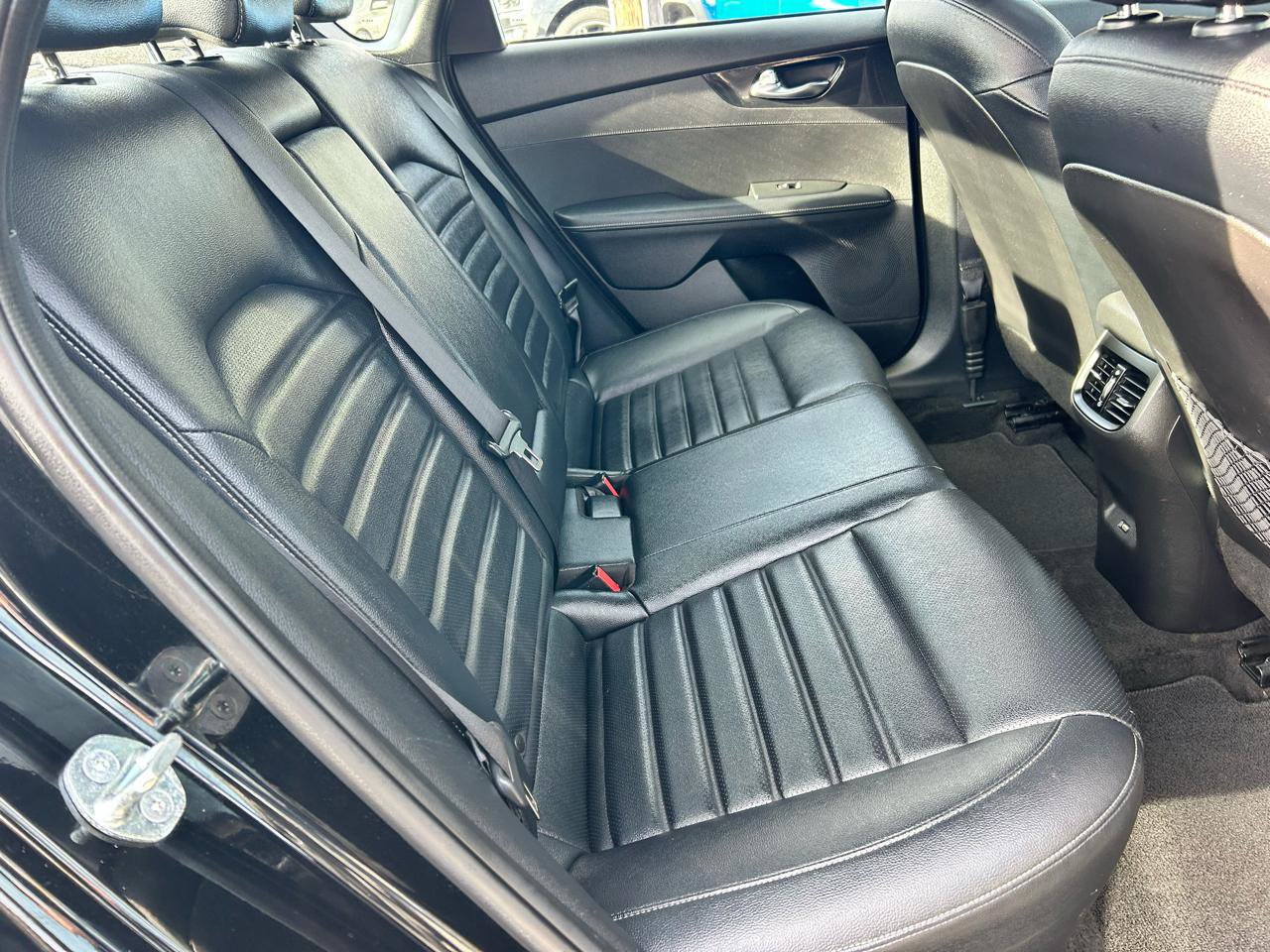 Used 2023 Kia Forte GT-Line w/ GT-Line Premium Package FWD image 13