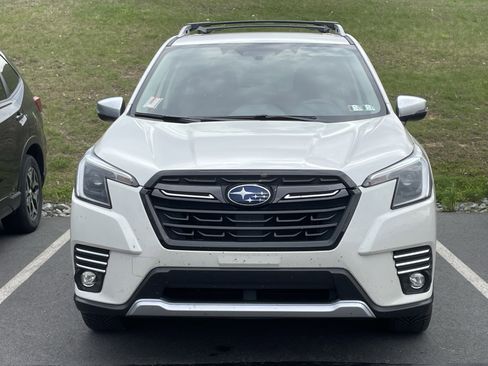 Certified 2023 Subaru Forester Touring AWD/4WD image 3