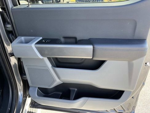 Used 2023 Ford F150 XLT w/ Trailer Tow Package image 19