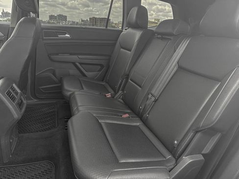 Used 2019 Volkswagen Atlas SE w/ Towing Package AWD/4WD image 17