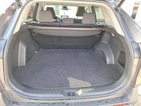 Used 2021 Toyota RAV4 XLE image 39