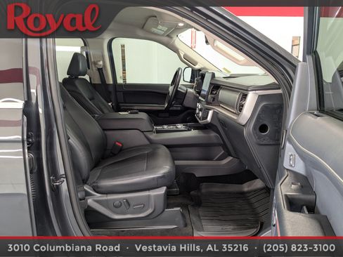 Used 2022 Ford Expedition Max XLT AWD/4WD image 8