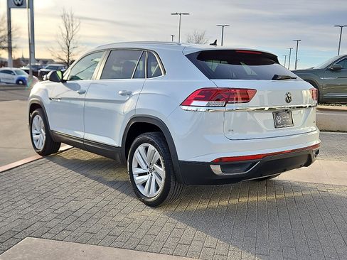 Certified 2023 Volkswagen Atlas Cross Sport SE image 2