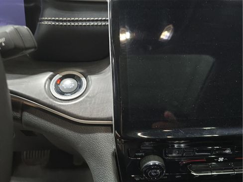 Used 2023 Jeep Grand Cherokee Limited w/ MOPAR Finishing Package image 14