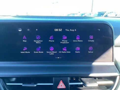 Certified 2024 Kia Seltos SX w/ SX Sunroof Package AWD/4WD image 24