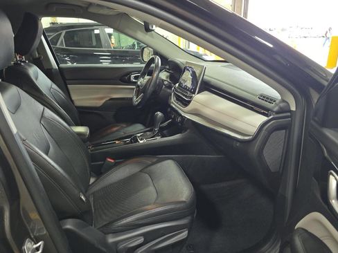 Used 2022 Jeep Compass Limited image 13