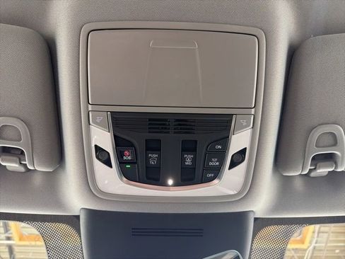 Certified 2026 Acura MDX SH-AWD w/ Technology Package image 28