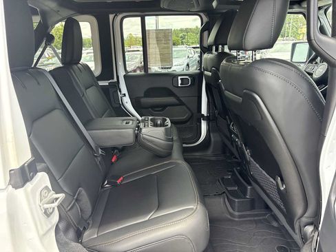 Used 2024 Jeep Wrangler Unlimited Rubicon 392 AWD/4WD image 26