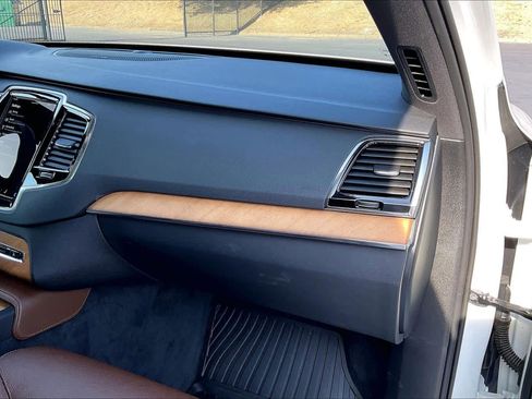 Used 2023 Volvo XC90 T8 Plus w/ Protection Package Premier image 19