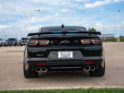 Used 2022 Chevrolet Camaro ZL1 RWD image 6
