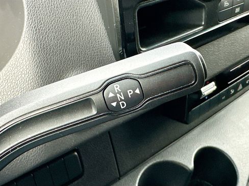 Used 2025 Mercedes-Benz Sprinter 2500 image 15