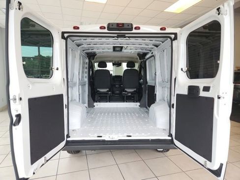 New 2025 RAM ProMaster 1500 w/ Convenience Group FWD image 11