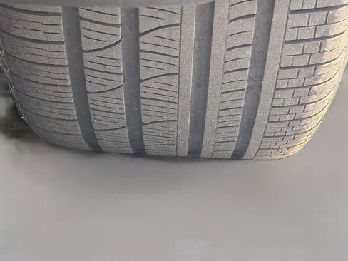 Used 2019 Porsche Cayenne S image 43