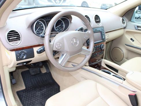 Used 2011 Mercedes-Benz GL 450 GL 450 4MATIC AWD 4dr SUV image 13