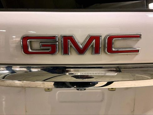 Used 2022 GMC Terrain SLE w/ Driver Convenience Package image 32