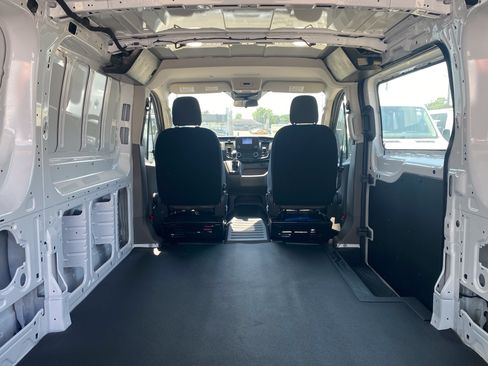 New 2024 Ford Transit 250 Low Roof RWD image 16