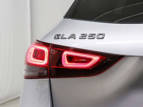 Used 2023 Mercedes-Benz GLA 250 image 11
