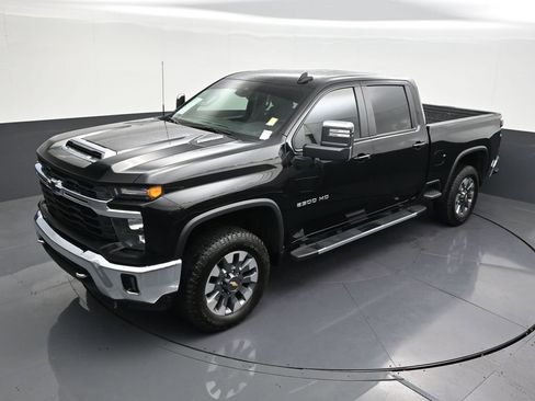 Used 2025 Chevrolet Silverado 2500 LT image 15