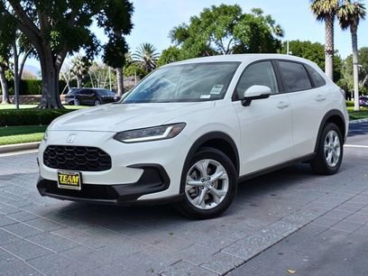 Used 2025 Honda HR-V LX