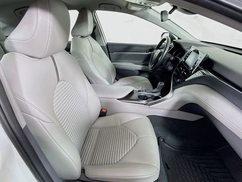 Used 2023 Toyota Camry SE image 26