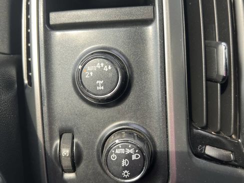 Used 2018 Chevrolet Silverado 1500 LT w/ All Star Edition image 20