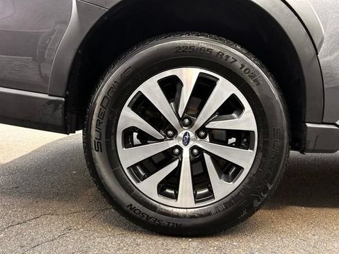 Used 2024 Subaru Outback Premium AWD/4WD image 31