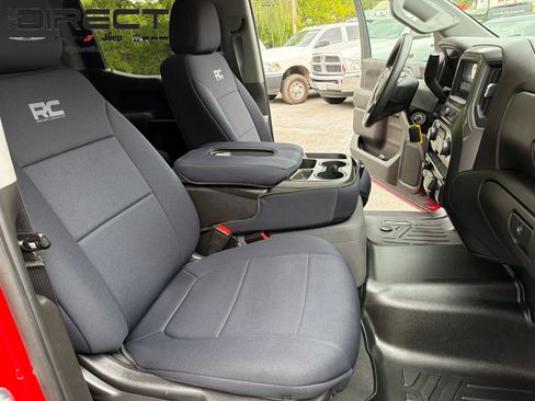 Used 2021 Chevrolet Silverado 1500 Custom Trail Boss w/ LPO, Dark Essentials Package AWD/4WD image 29