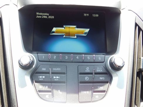 Used 2016 Chevrolet Equinox LS AWD/4WD image 11