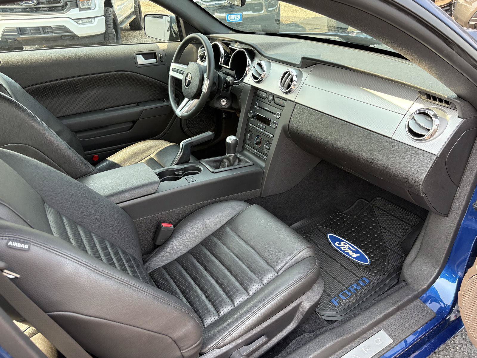Used 2009 Ford Mustang GT RWD image 21