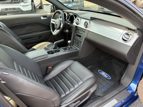 Used 2009 Ford Mustang GT RWD image 21