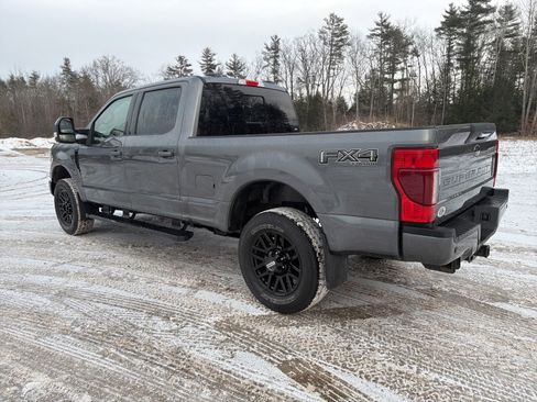 Certified 2022 Ford F250 Lariat w/ Black Appearance Package image 5