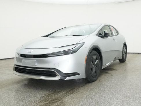 New 2025 Toyota Prius Plug-In Hybrid image 5