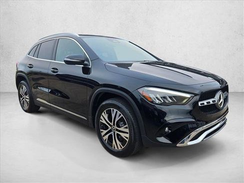 Certified 2025 Mercedes-Benz GLA 250 image 3