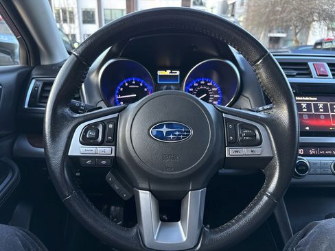 Used 2017 Subaru Outback 3.6R Limited image 24