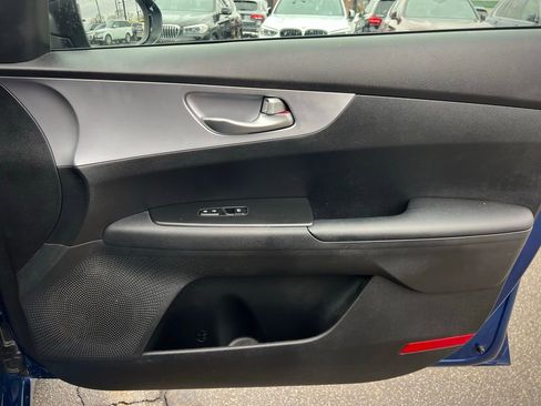 Used 2022 Kia Forte LXS image 30