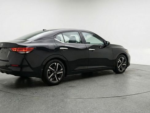 Used 2025 Nissan Sentra SV FWD image 9
