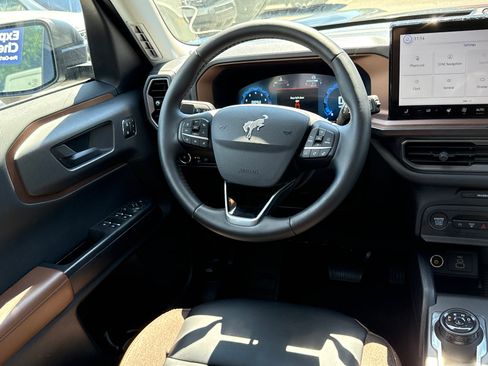 Certified 2025 Ford Bronco Sport Outer Banks w/ Outer Banks Tech Package+ AWD/4WD image 25