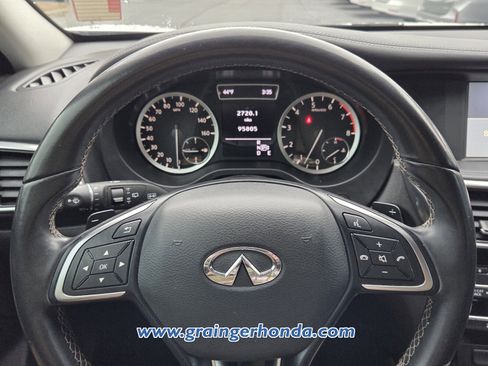 Used 2018 INFINITI QX30 image 24