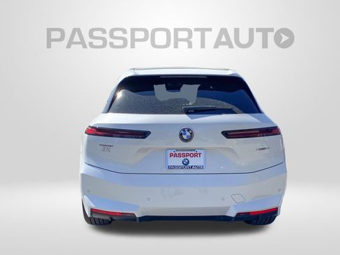 New 2026 BMW iX xDrive45 image 5