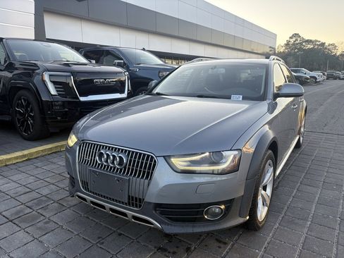 Used 2016 Audi A4 Premium Plus w/ Technology Package image 3